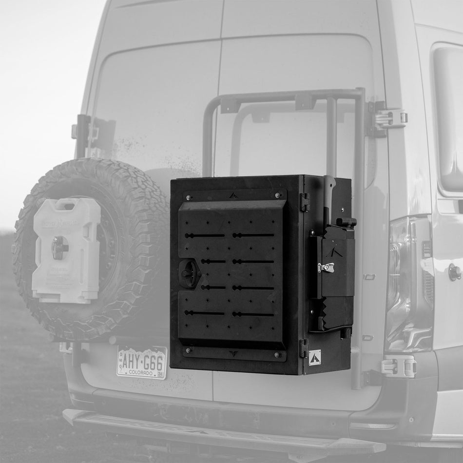 PROMASTER DELUXE CARGO BOX - 210700-FS