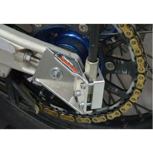 QUICK RELEASE AXLE MOUNTED SAFETY FLAG MOUNT - 366-1001-1