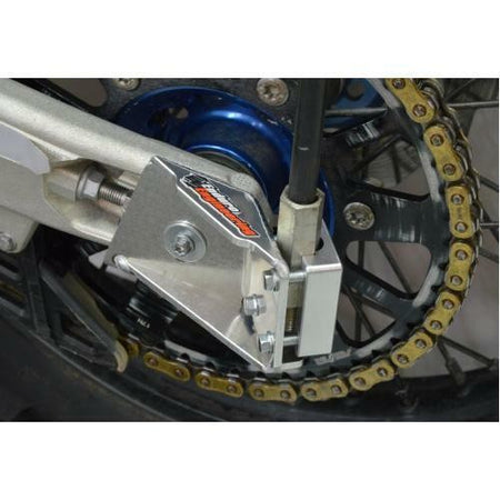 QUICK RELEASE AXLE MOUNTED SAFETY FLAG MOUNT - 366-1001-1