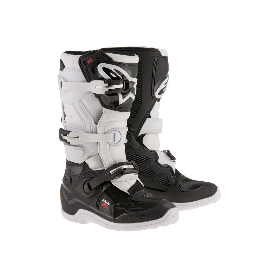 TECH 7S BOOTS BLACK/WHITE SZ 05 - 482-25205