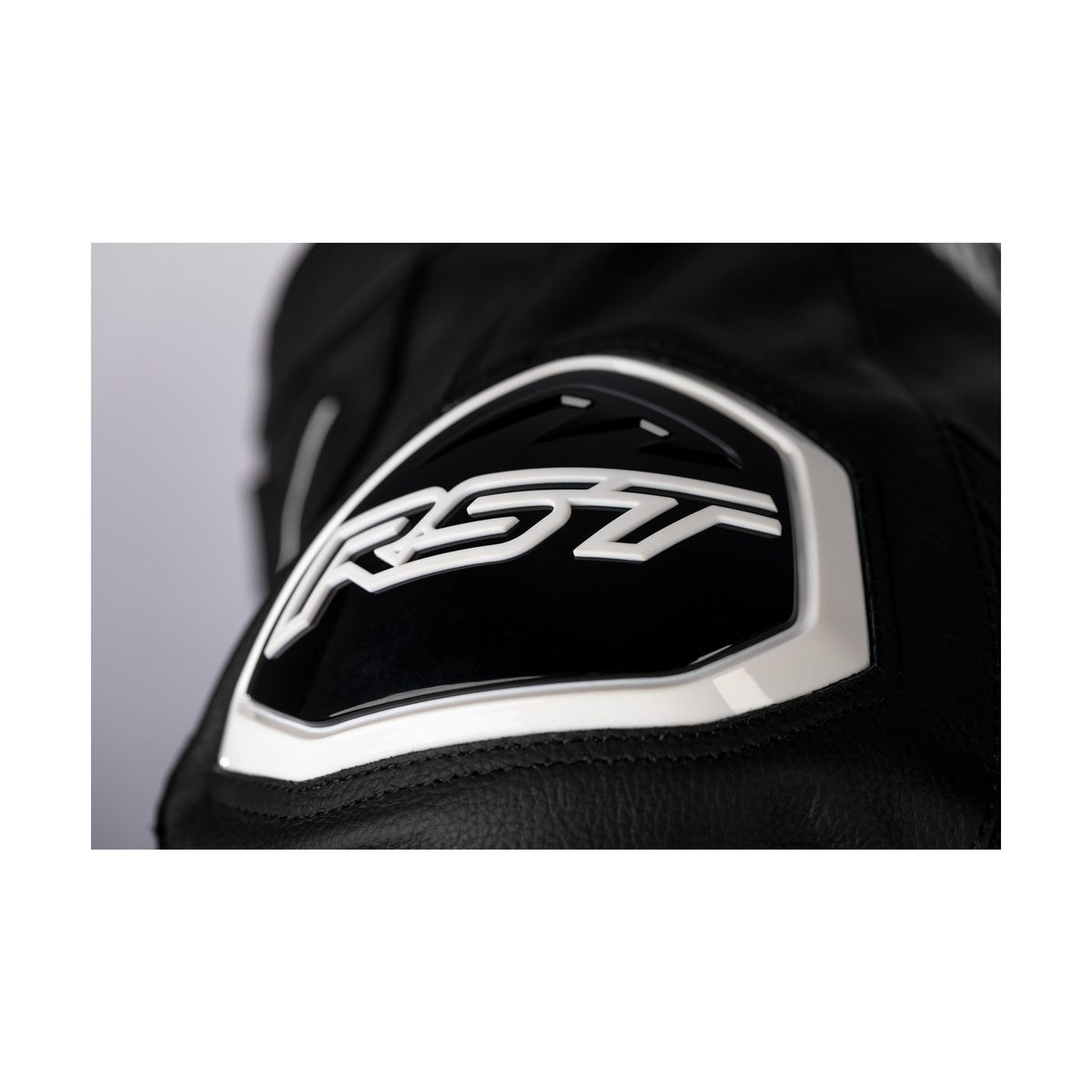 S1 CE JACKET BLACK/BLACK/WHITE LEATHER XL - 556-2977346-3