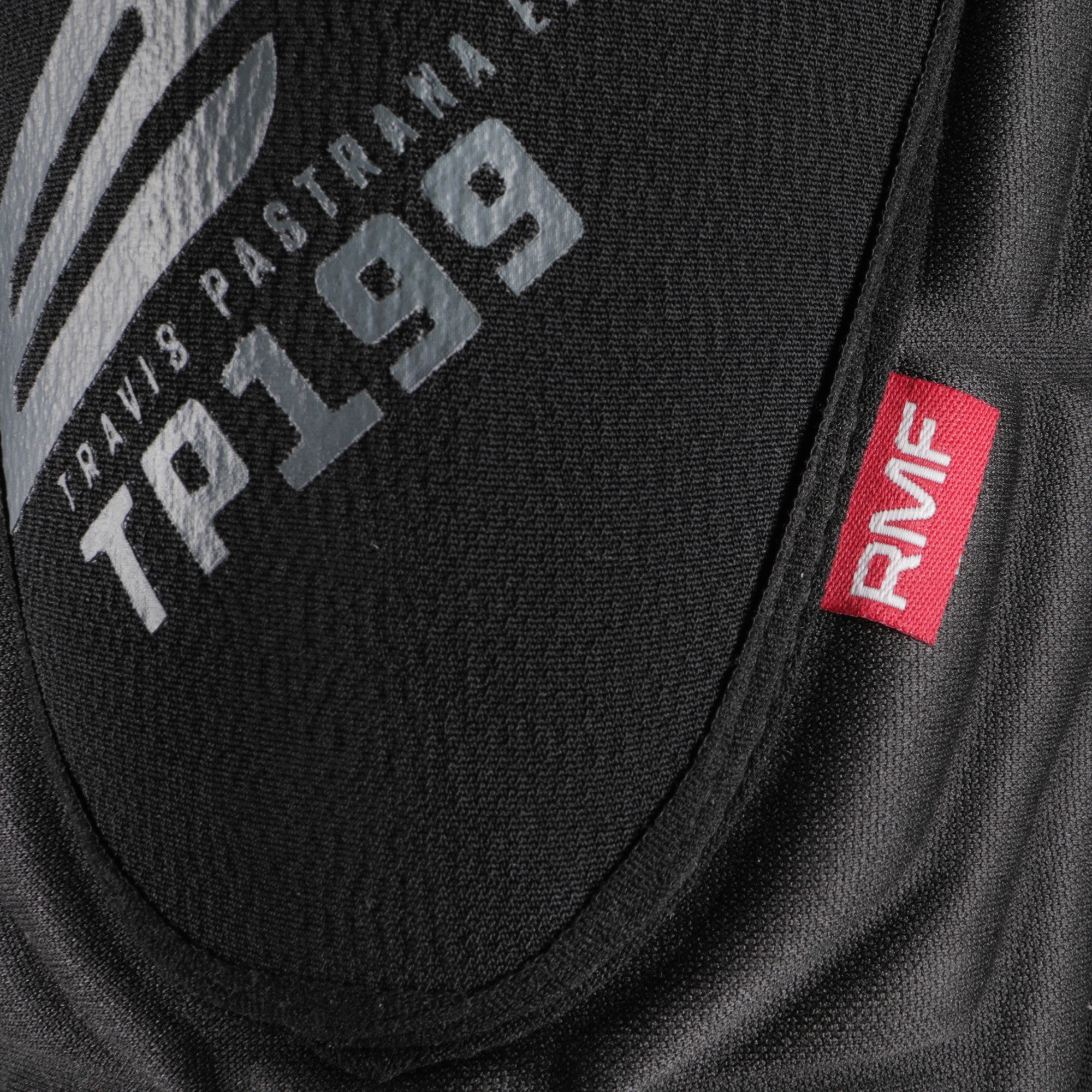TP199 KNEE/SHIN GUARD BLACK/HI-VIS YTH - 663-1438Y-5
