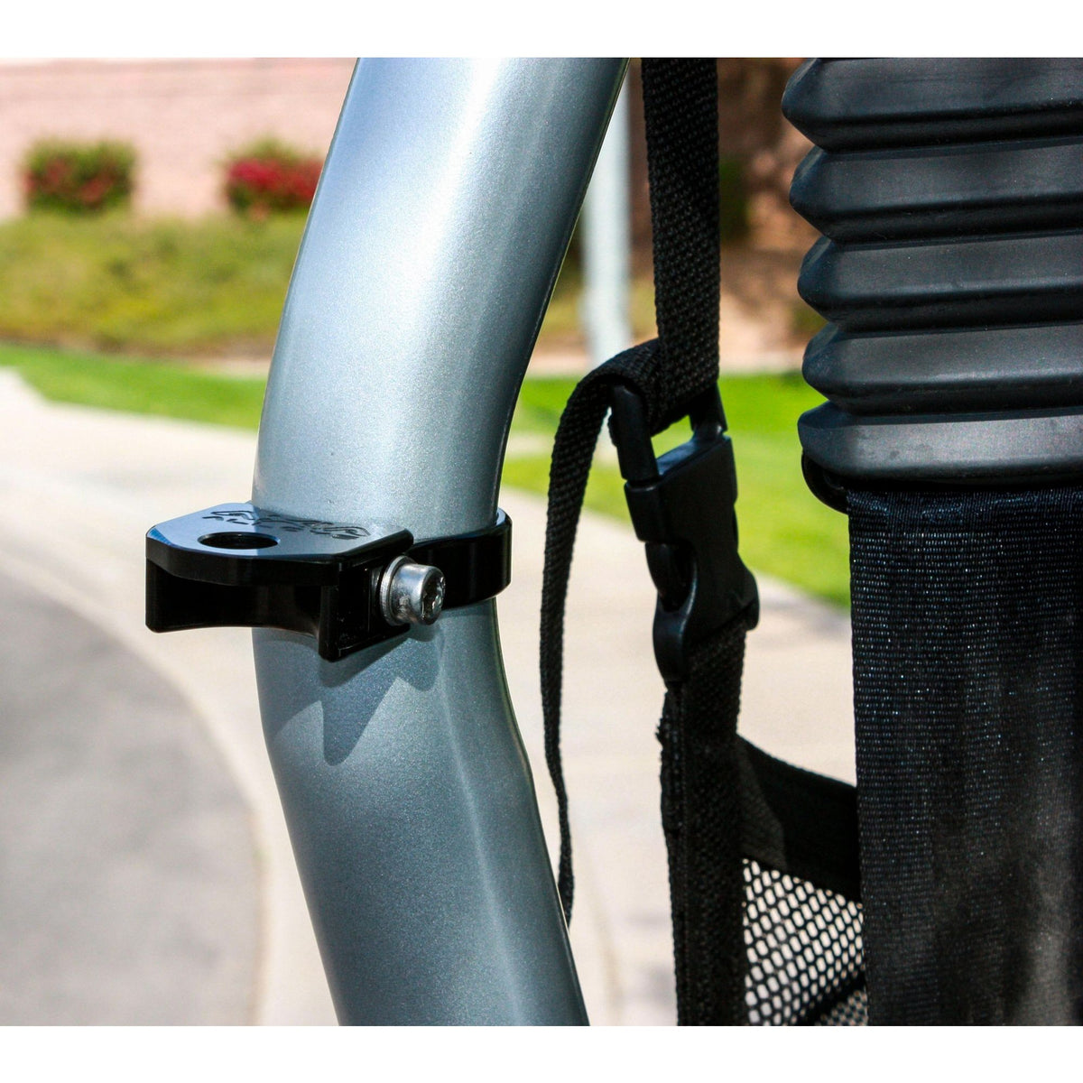 axia-vertical-whip-mount-5-black-1-clamp-needed-12-9195-90415e4828