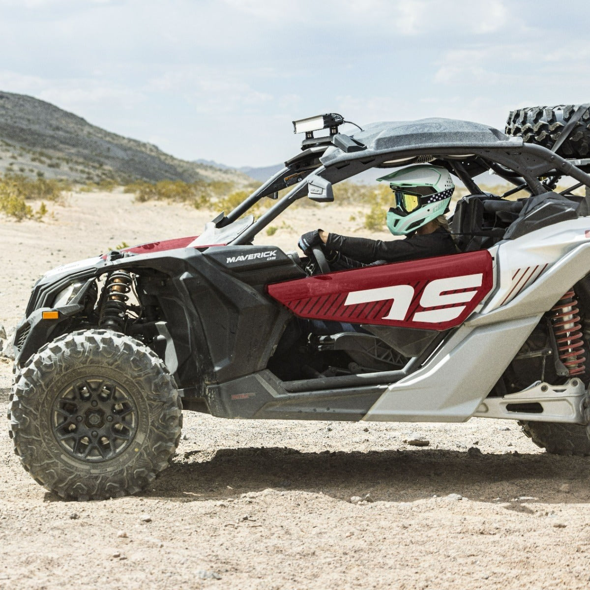 can-am-39-in-99-cm-double-stacked-led-light-bar-270w-can-am-d1b9be4ab4-4