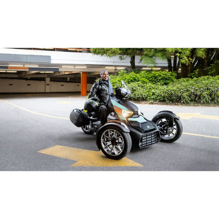 can-am-9-5-us-gal-36-l-shad-hard-saddlebag-can-am-ryker-black-619bceabfe-4