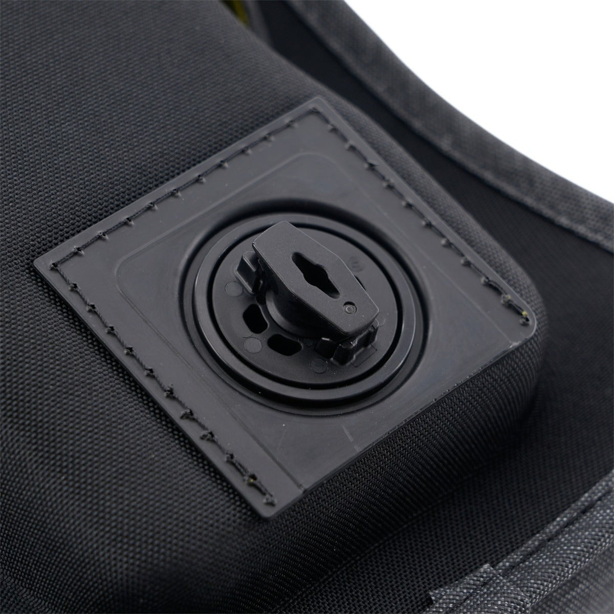 can-am-linq-tank-bag-can-am-origin-64a9360e01-4
