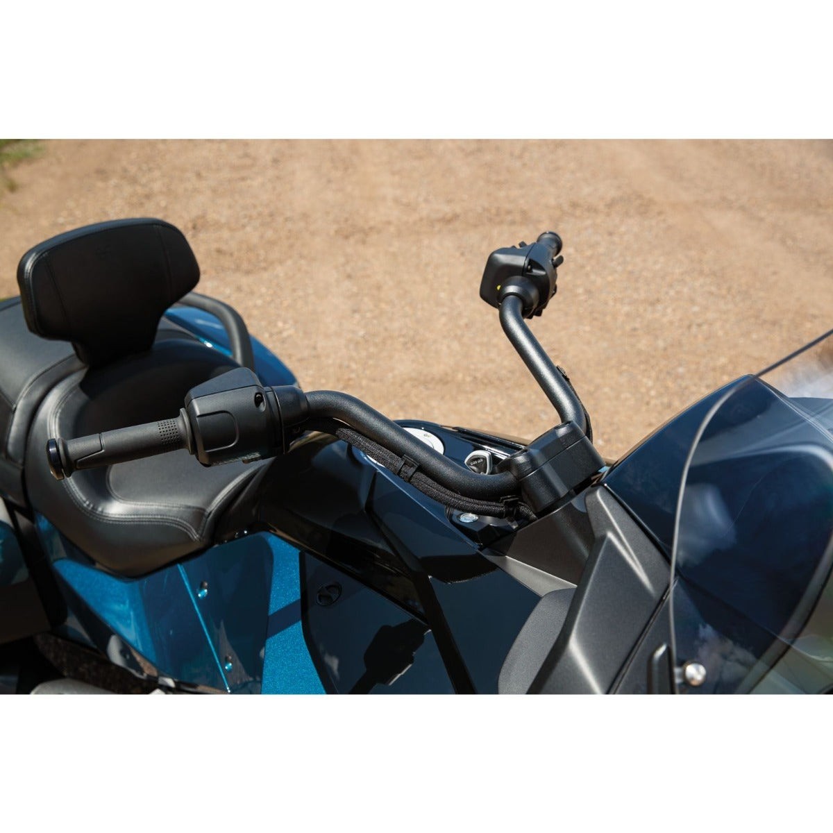 can-am-short-reach-handlebar-position-a-can-am-spyder-carbon-black-df8856f806-1