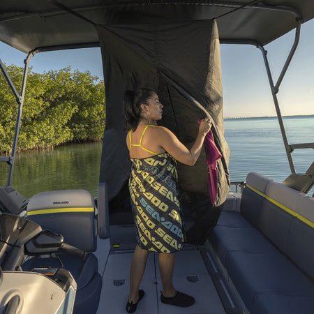 sea-doo-pop-up-changing-room-and-emergency-toilet-for-switch-pontoon-da3cb7df08-4