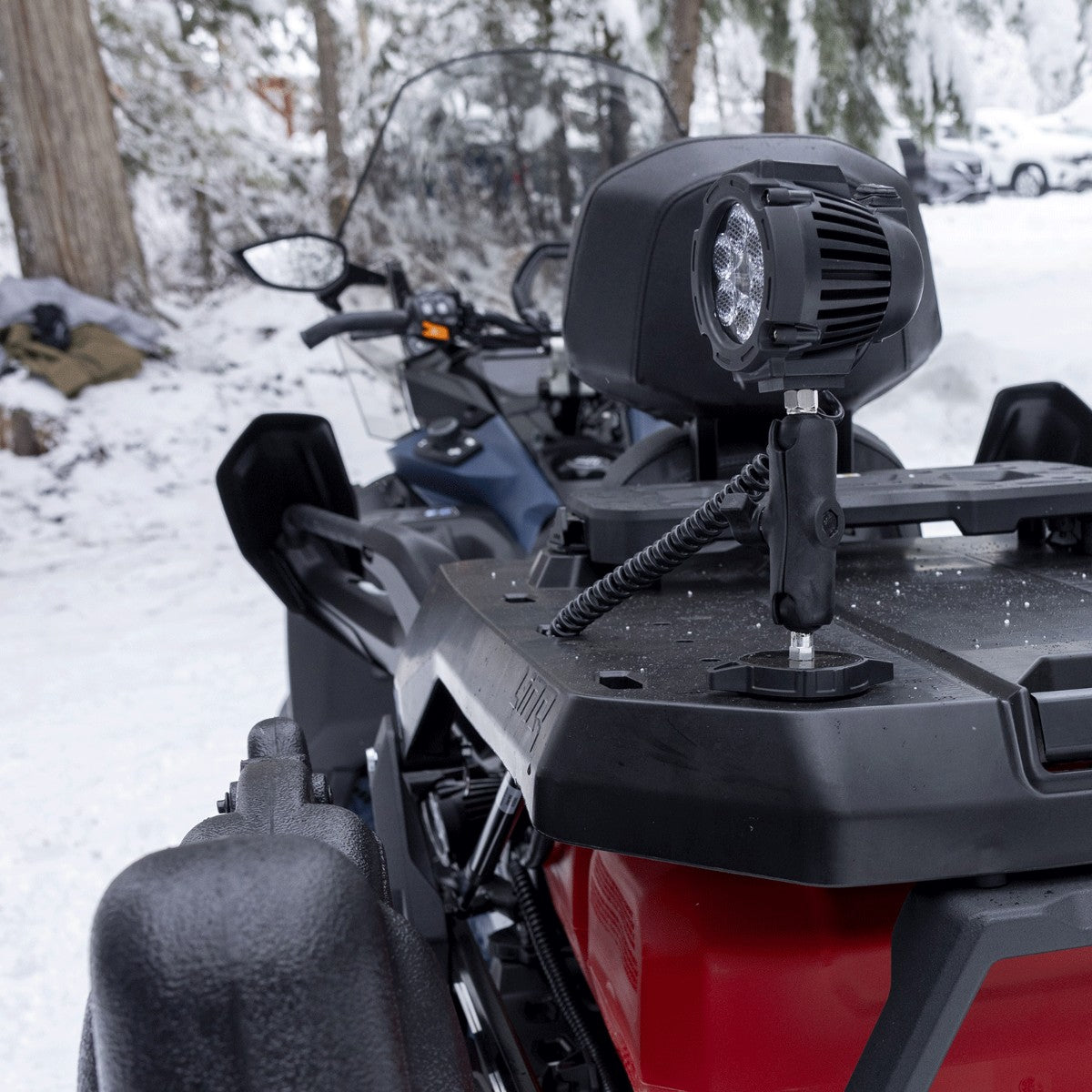 ski-doo-linq-working-light-black-8c9a62e25a-1
