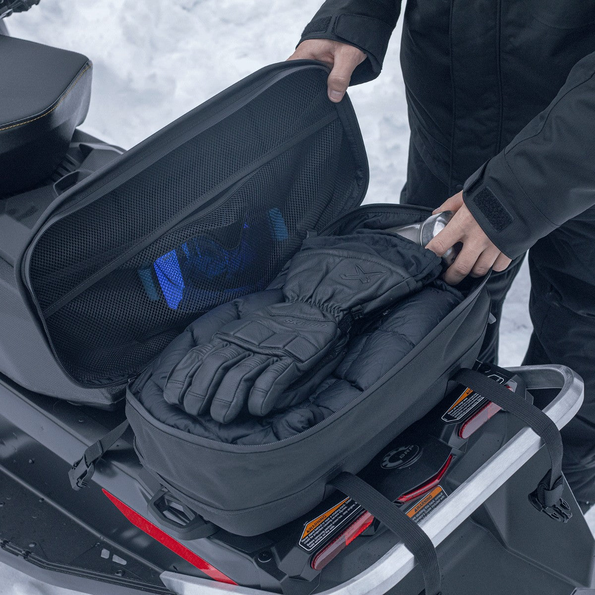 ski-doo-ski-doo-linq-4-5-us-gal-17-l-trail-expandable-bag-e8c8a1d59f-5